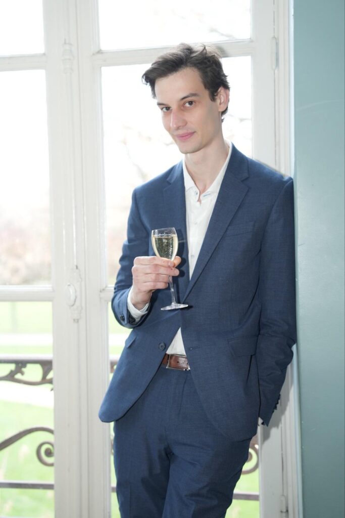 パリフランス人モデル商品撮影