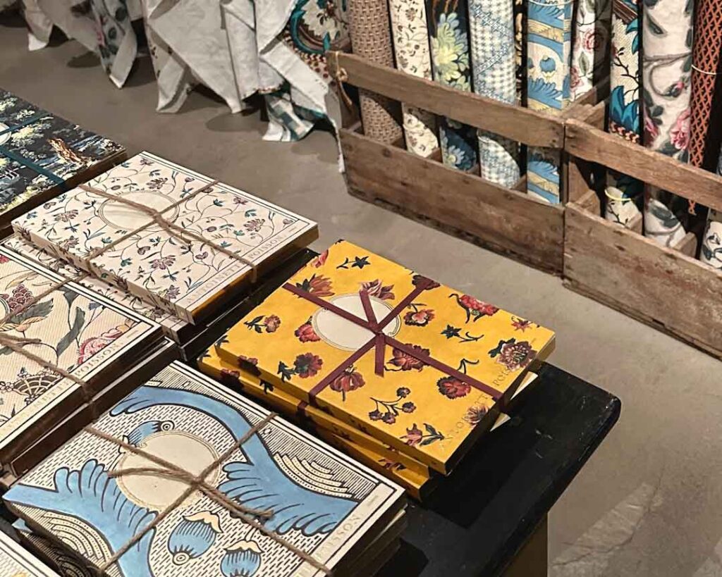 アントワネットポワソンの壁紙